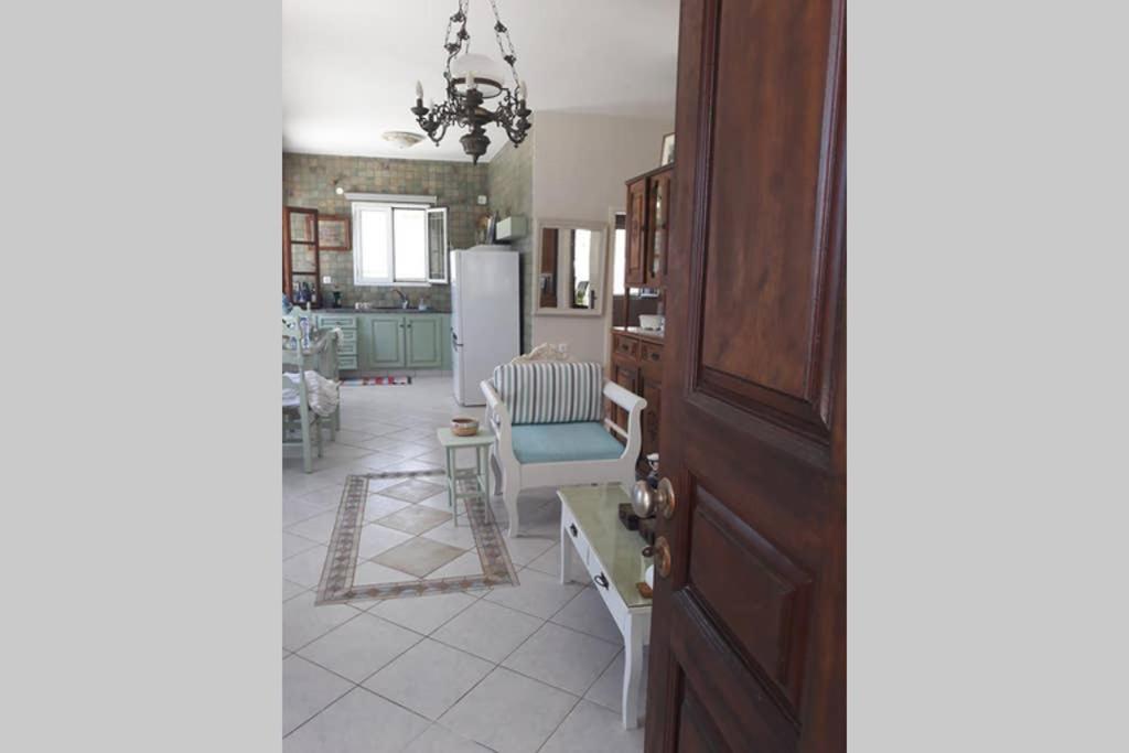 Eftychias Residence Масути Екстериор снимка